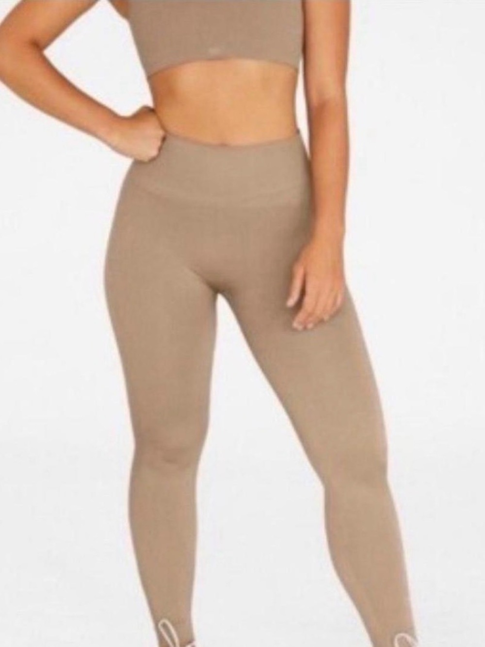SET Active High-Waist Seamless Bra + Leggings SET in Taupe Beige